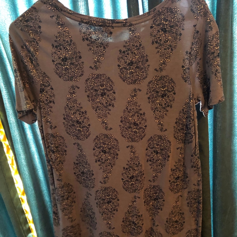 Cute pattern, super soft tee